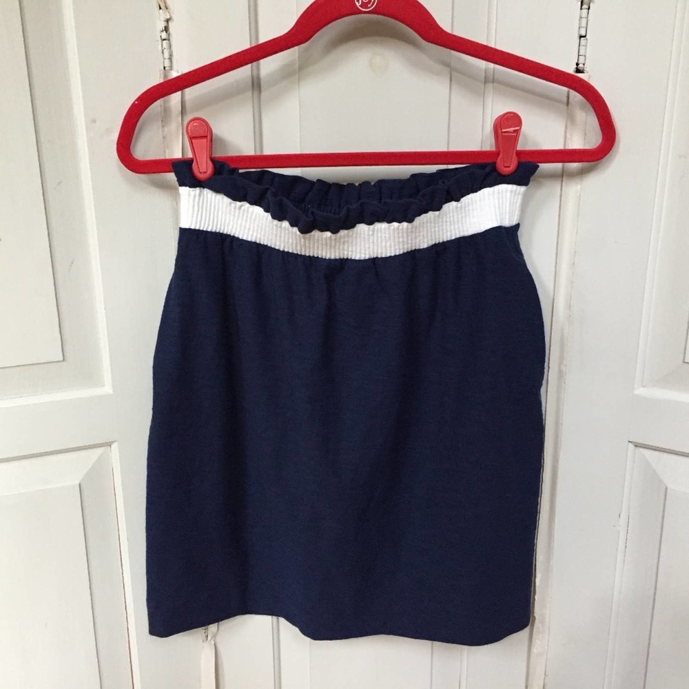 Vineyard Vines Navy and White Skirt